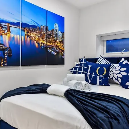 Comfortable And Stylish 1 Bedroom Flat - Sleeps 2